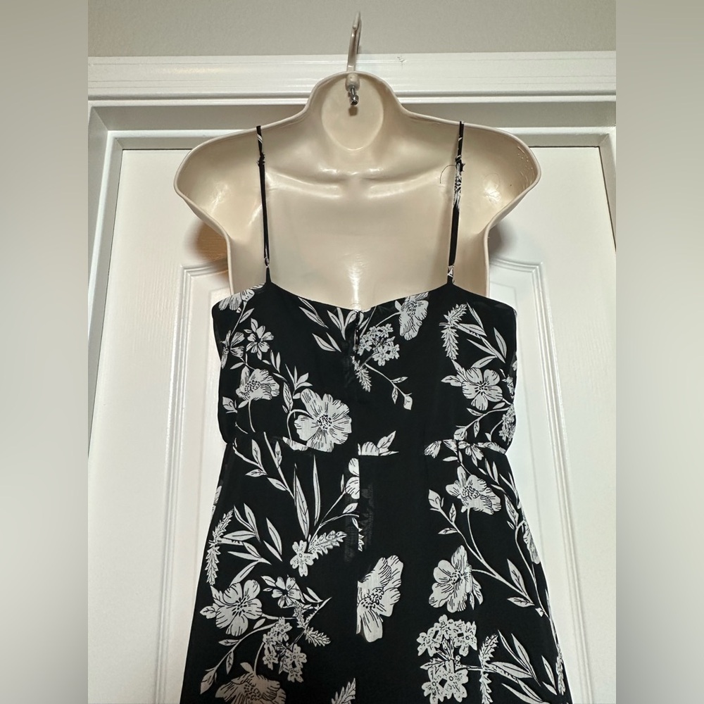 J. Crew Mercantile Black & White Floral Tiered Hem Tank Top Maxi Dress Size 6 - Picture 9 of 12